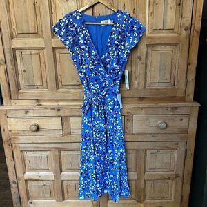 NWT Eliza J 4 Dress Damen Blue White Floral Ruffle V-Neck Pockets Tie Belt Midi‎
